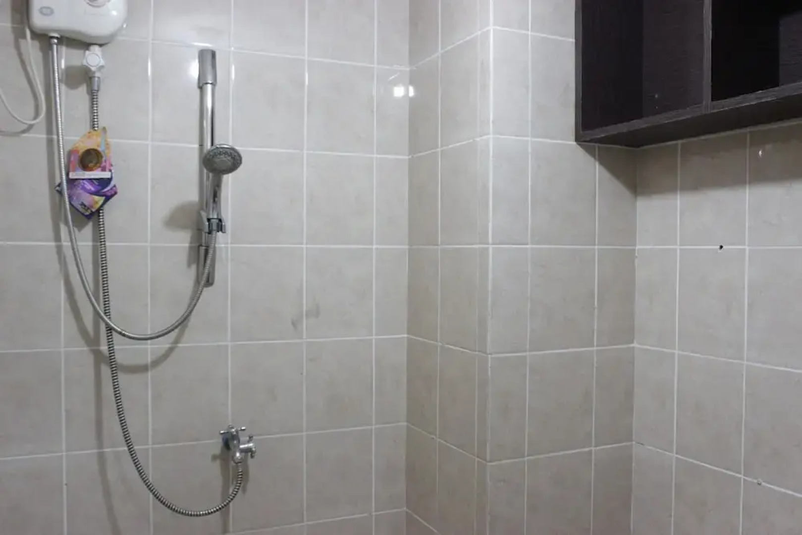 Loft Studio Room at Pinewood Apartment Jatinangor near JATOS