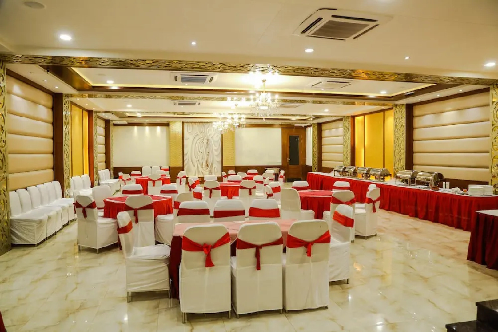 FabHotel Taj Nagari