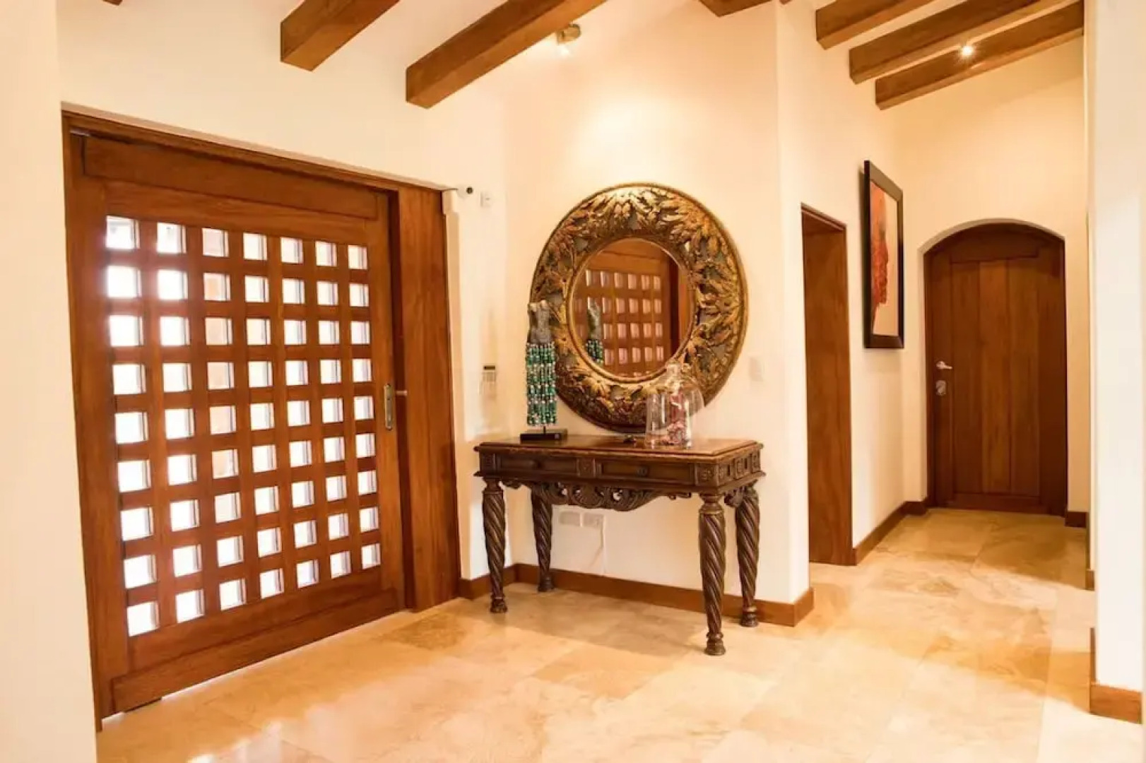 Luxury Casa Guayllabamba - BBQ Jacuzzi Gym Piscina