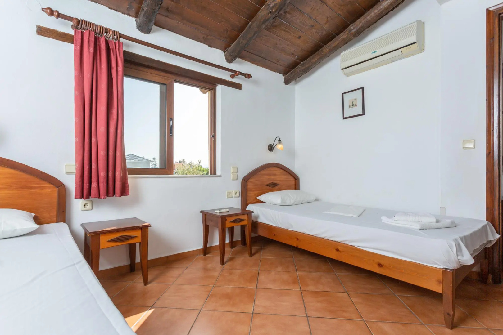 Villa Tzina Large Private Pool Walk to Beach A C Wifi Car Not Required - 1604