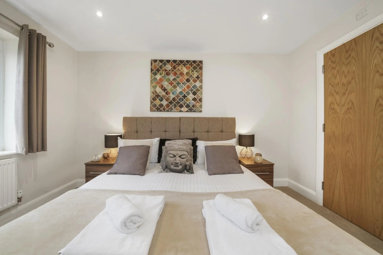 London Heathrow Living Serviced Apartments- Apt 10