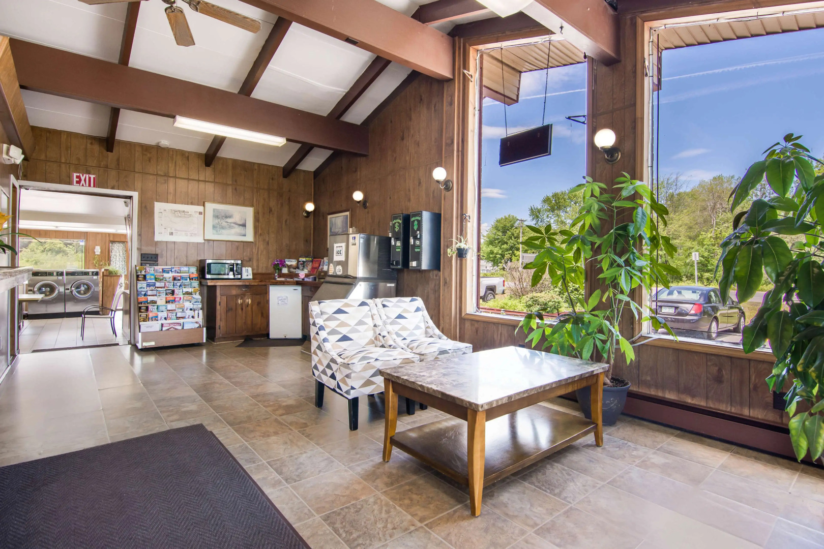 Knights Inn Amsterdam