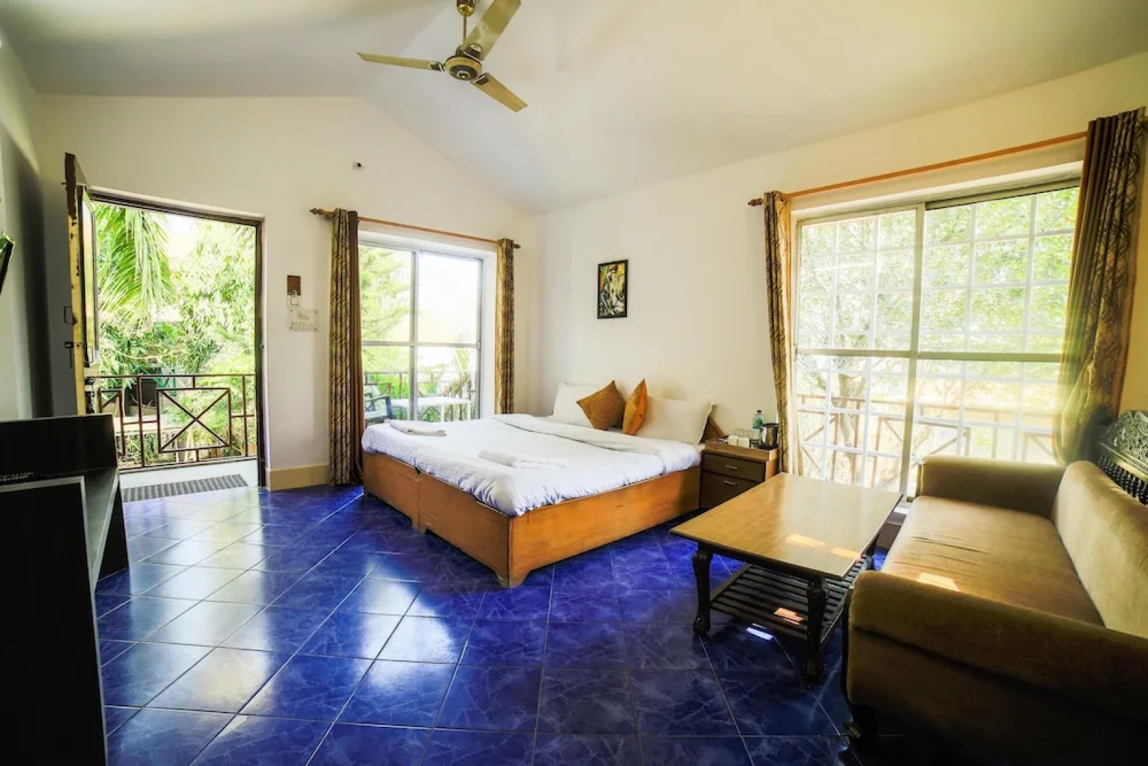 Swiss Cottage and Spa by Salvus