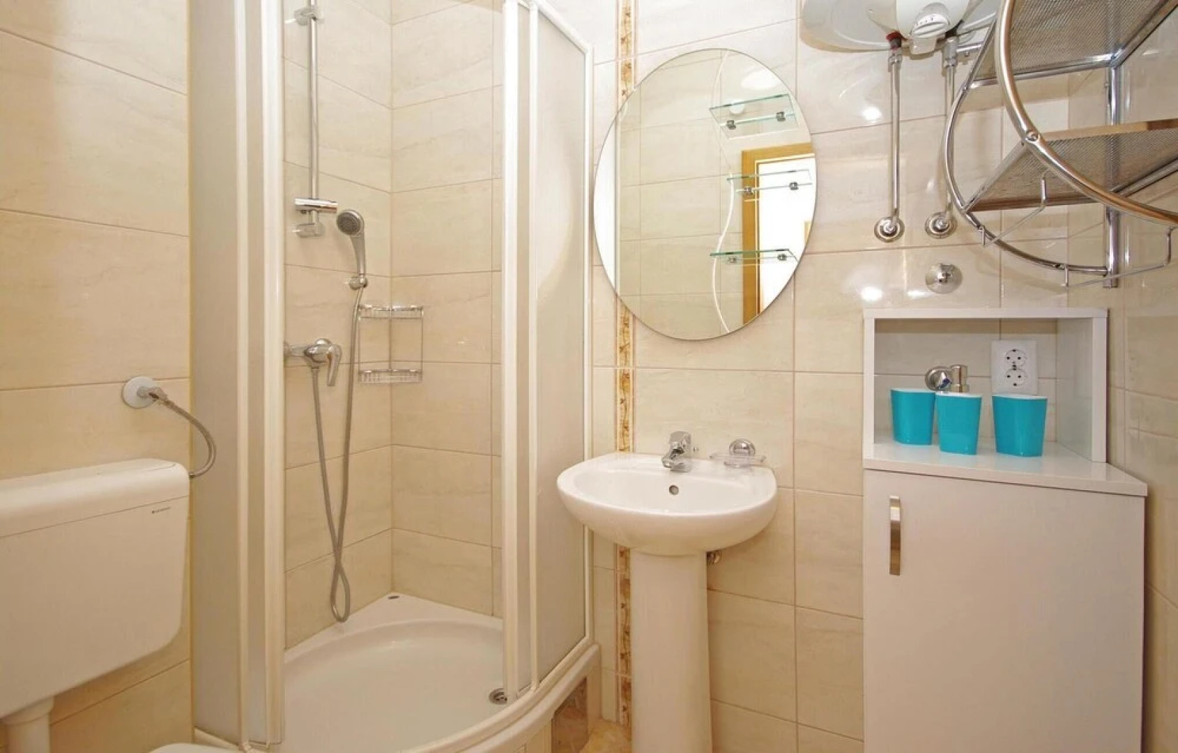 Amazing Home in Makarska With Wifi and 6 Bedrooms