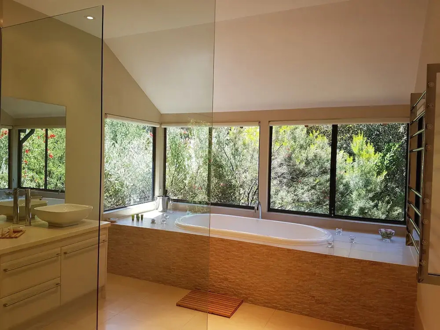 Jarrah Grove Forest Retreat - Adults Only