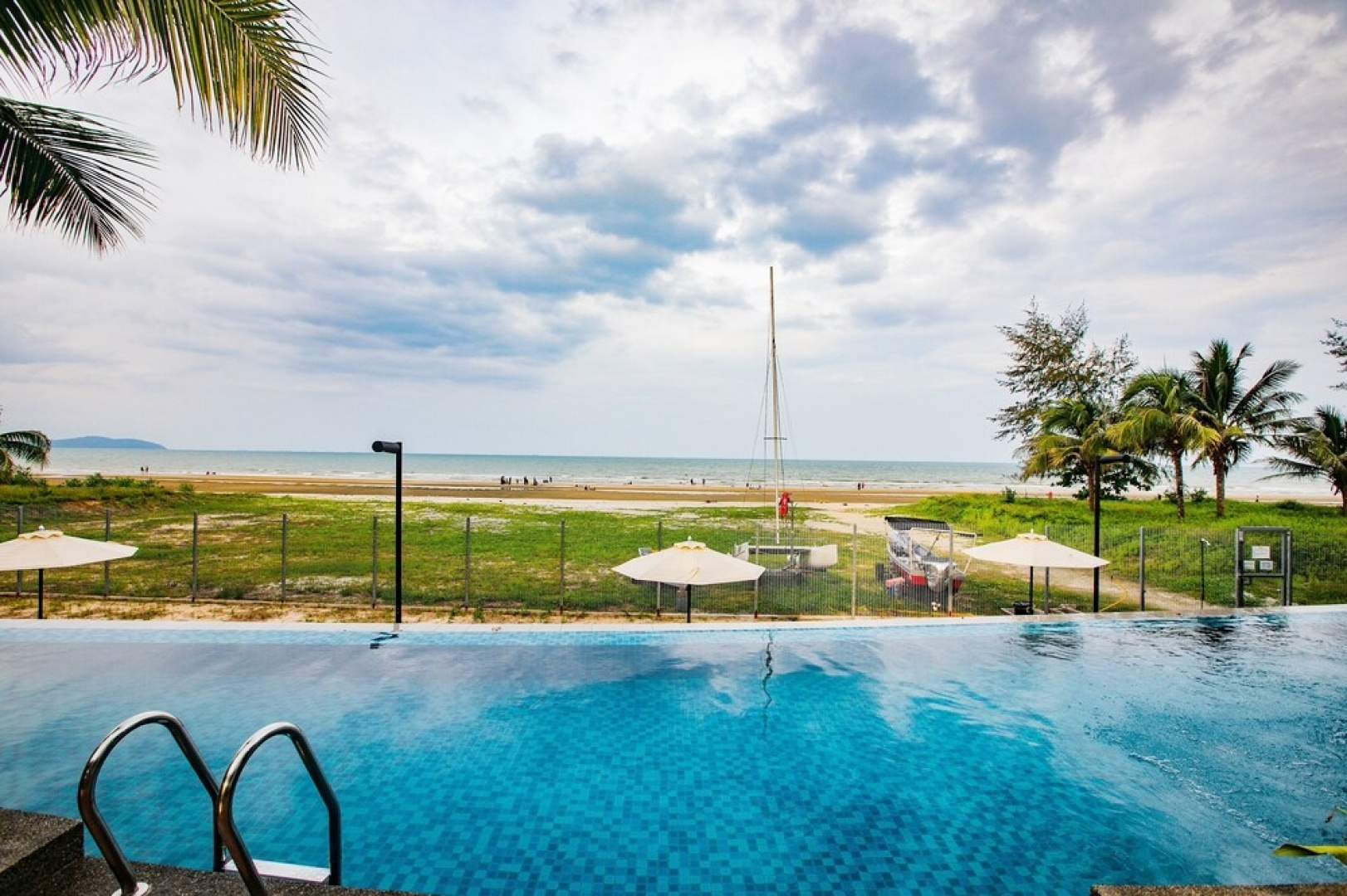 TimurBay Beach Resort By SubHome