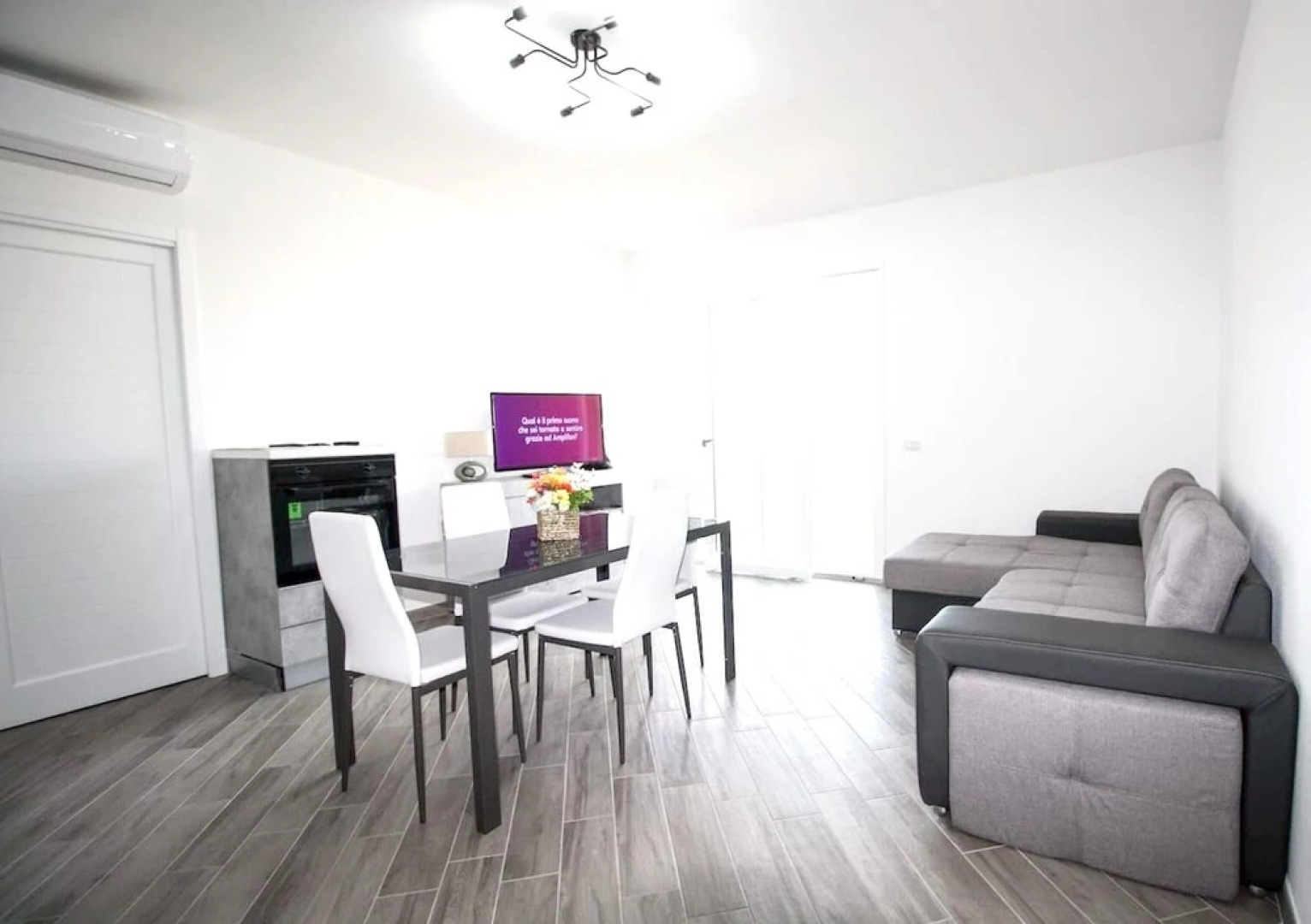 Apartment With one Bedroom in Porto Torres, With Wonderful sea View, Furnished Balcony and Wifi - Near the Beach