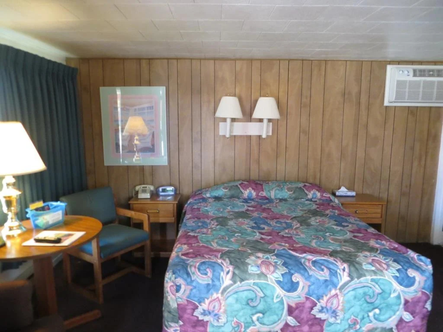 Restwood Motel