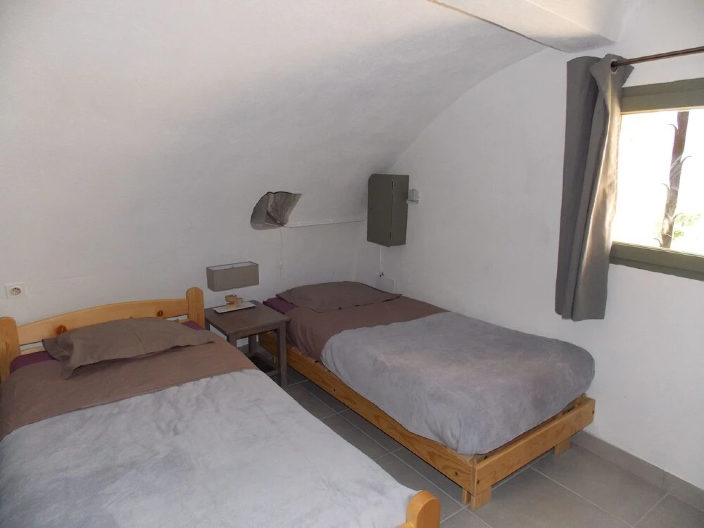 Spacious Holiday Home with Swimming Pool in Montaulieu