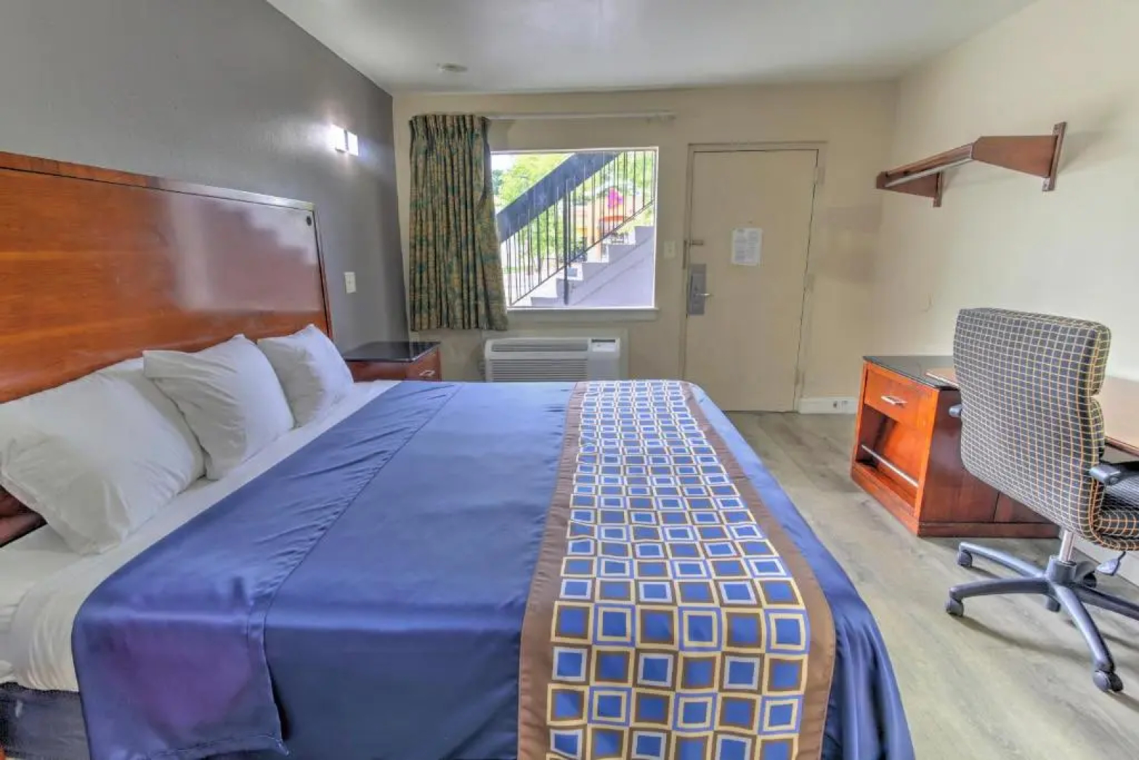Budget Lodge