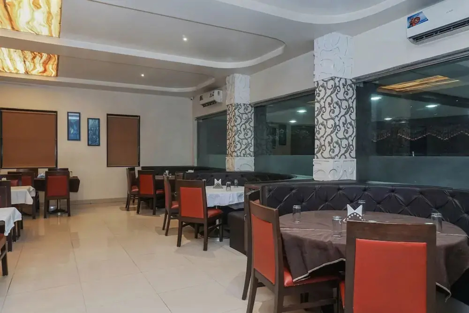 OYO 24674 Hotel Rajshree