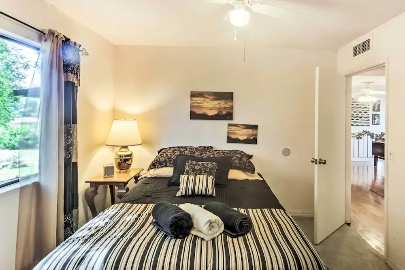 Patio & Yard: Dtwn Cottonwood Home!