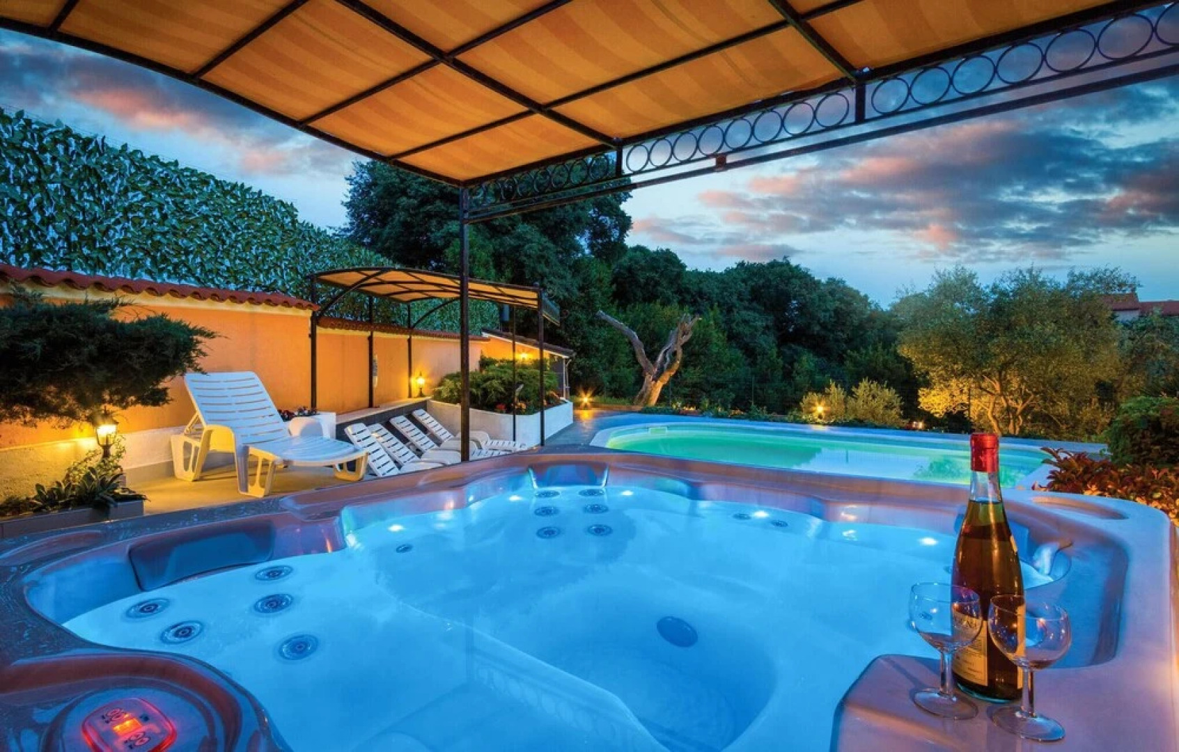 Awesome Home in Pula with WiFi, Hot Tub & Sauna