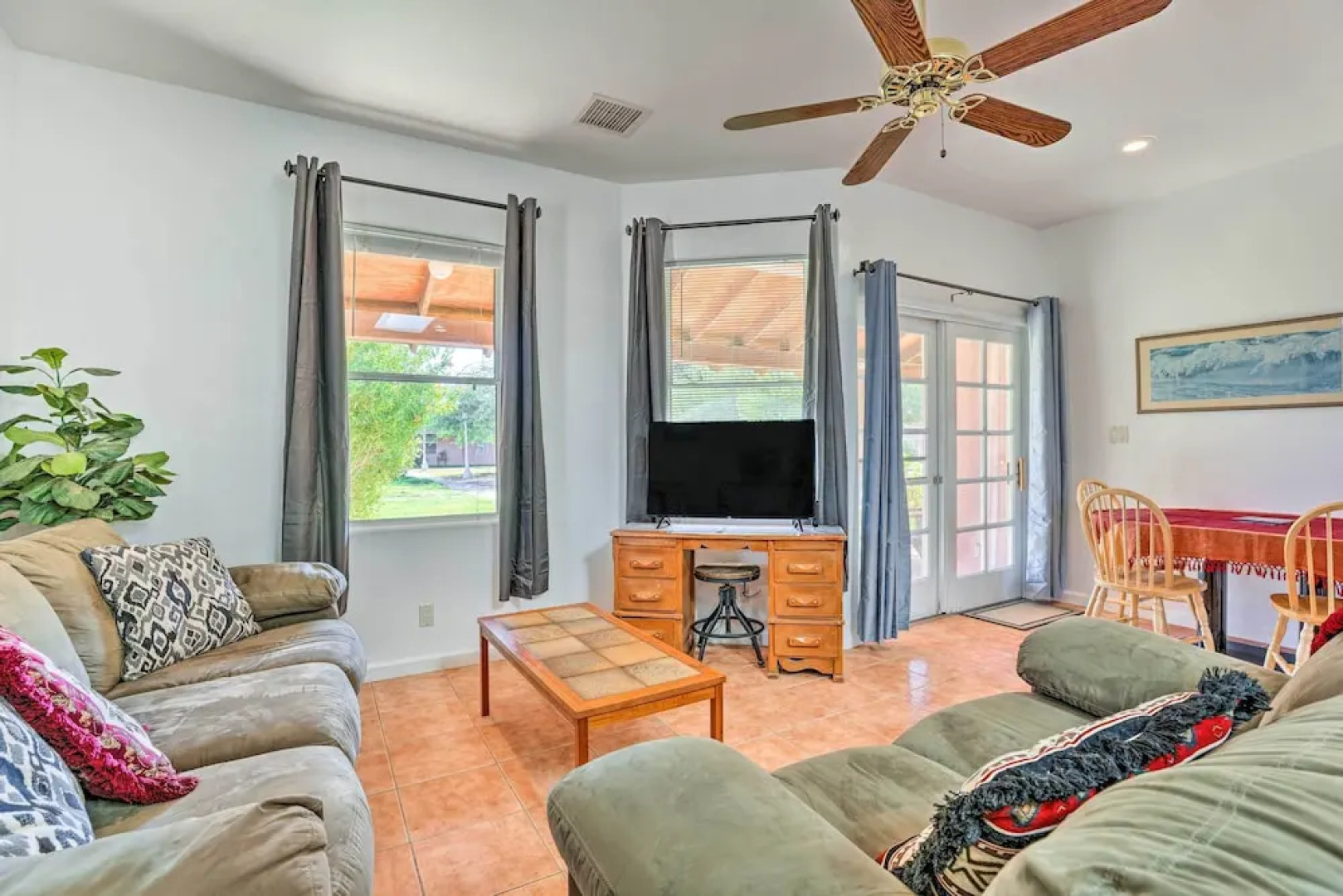 Cozy & Relaxing Eloy Apartment w/ Pool Access