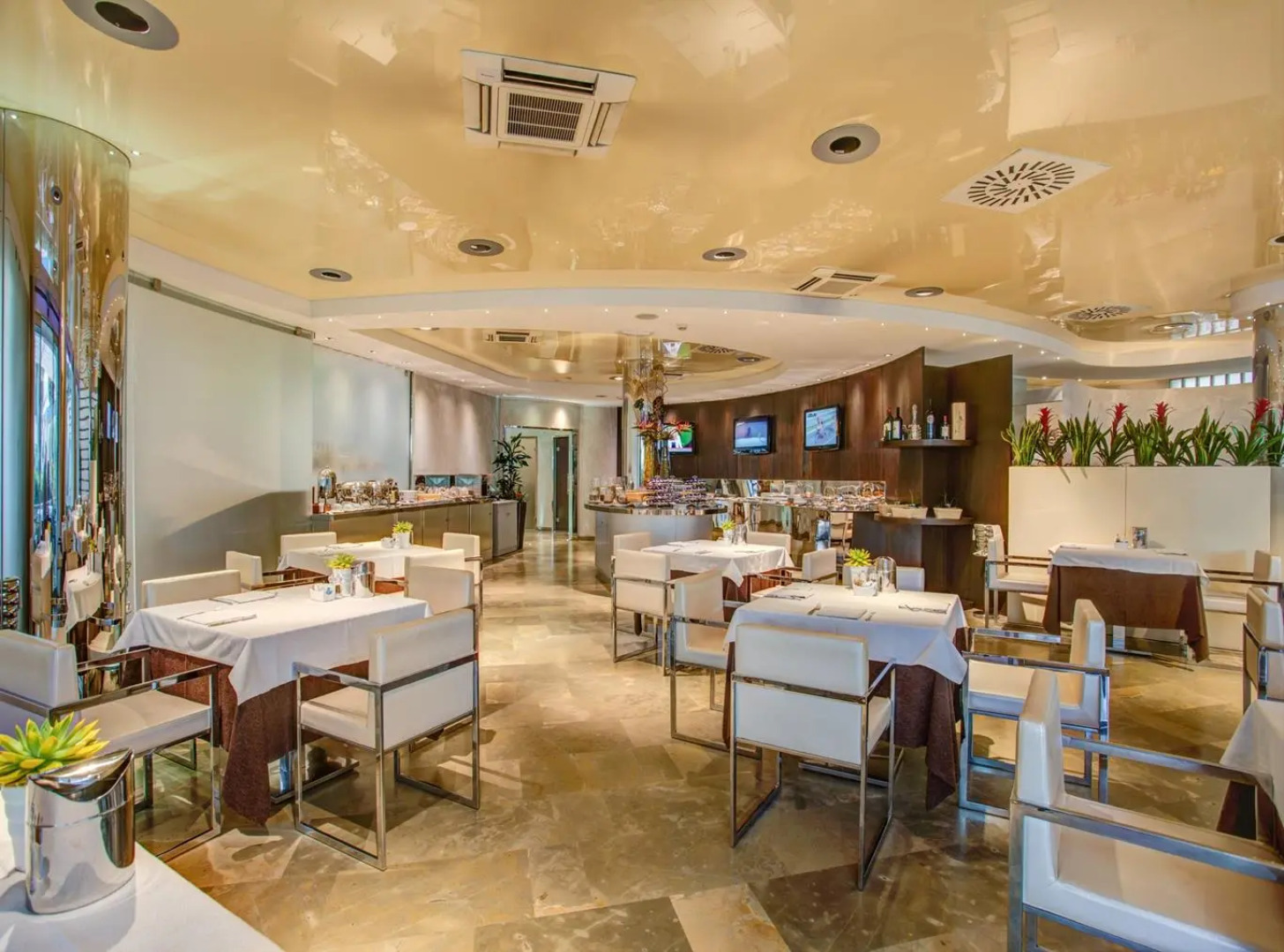 Hotel Premier & Suites