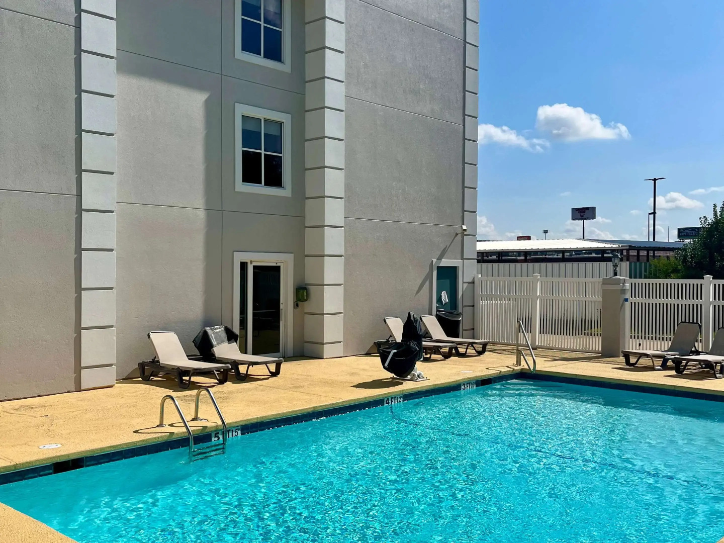 Quality Inn & Suites West Monroe