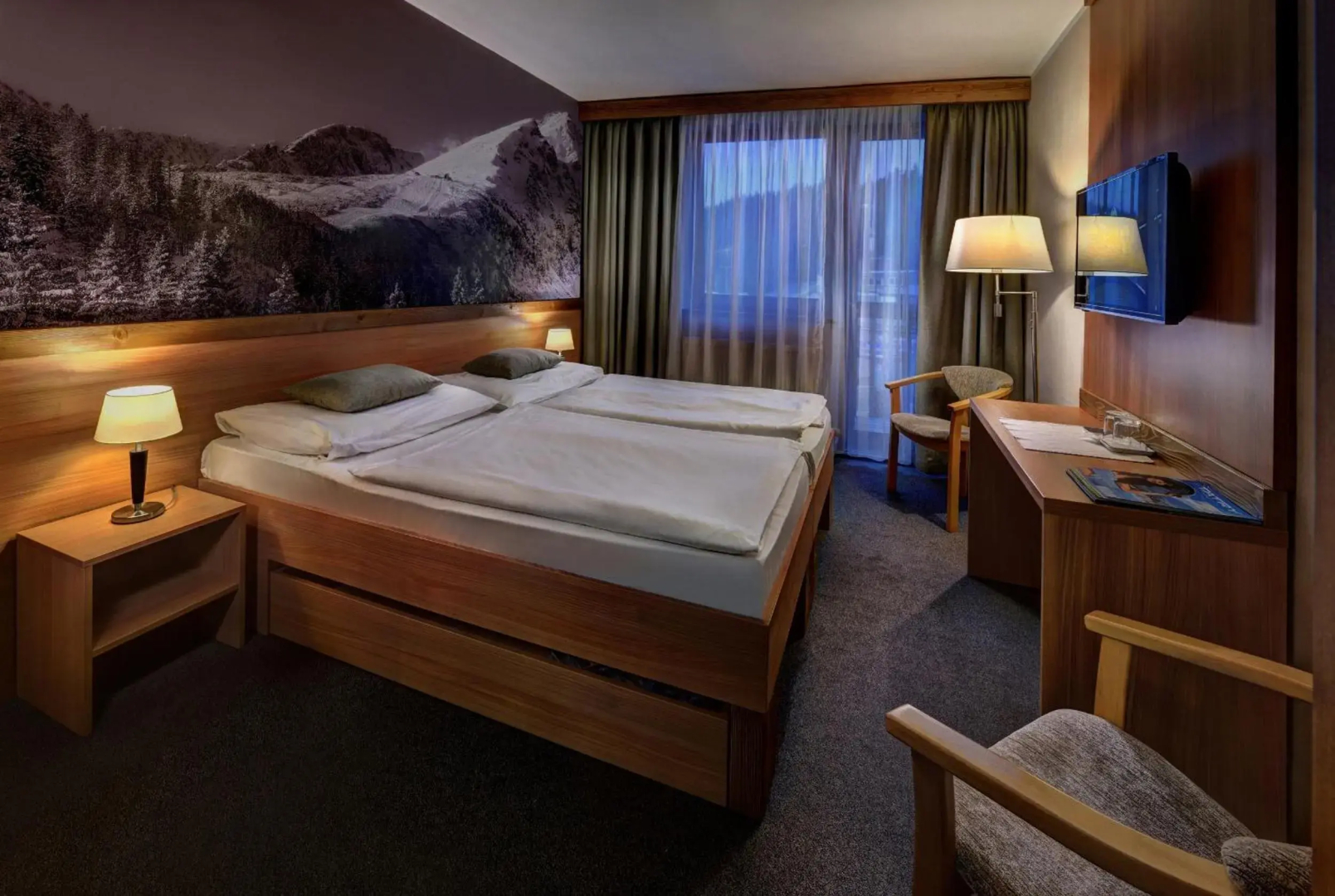 Hotel FIS