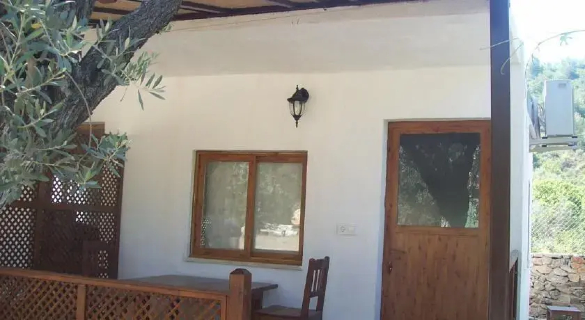 Yakamoz Pansiyon Mazı