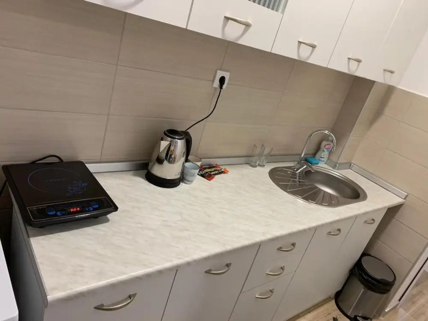 Airport View Apartment