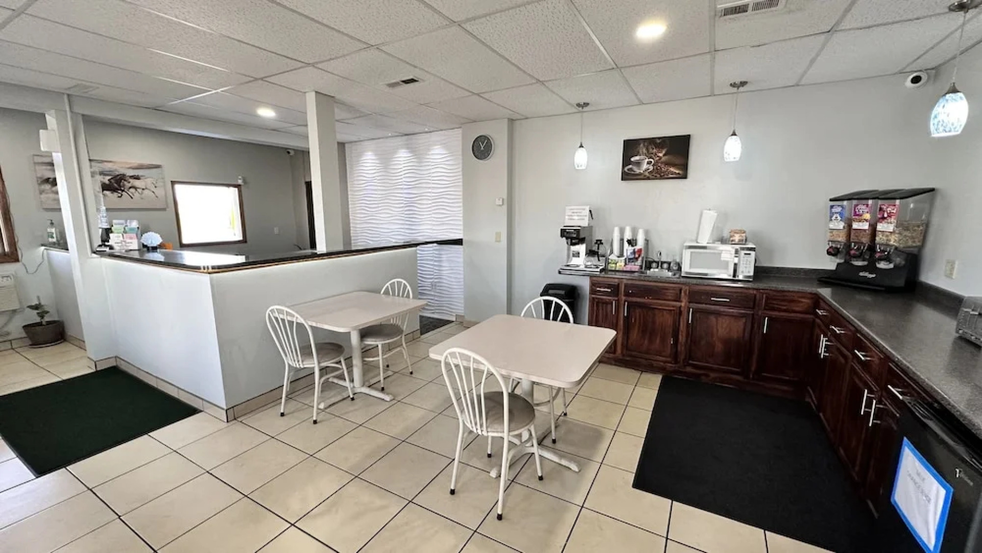 Travelodge by Wyndham Yankton