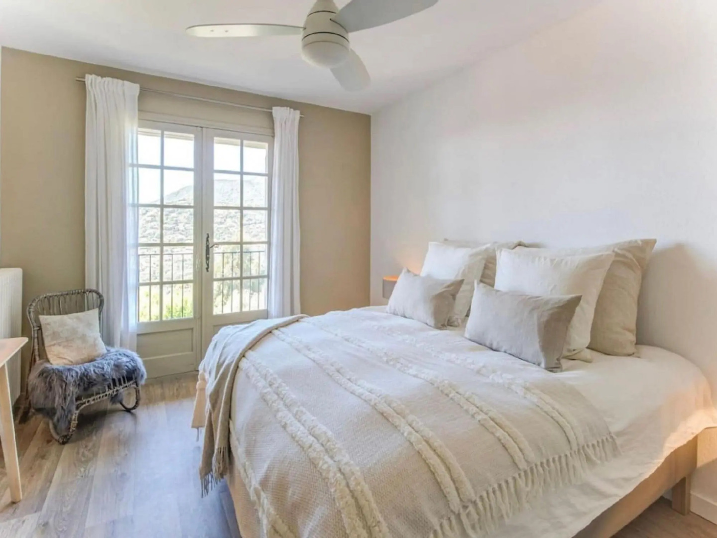 Villa in Cavalaire With Sea View & Pool