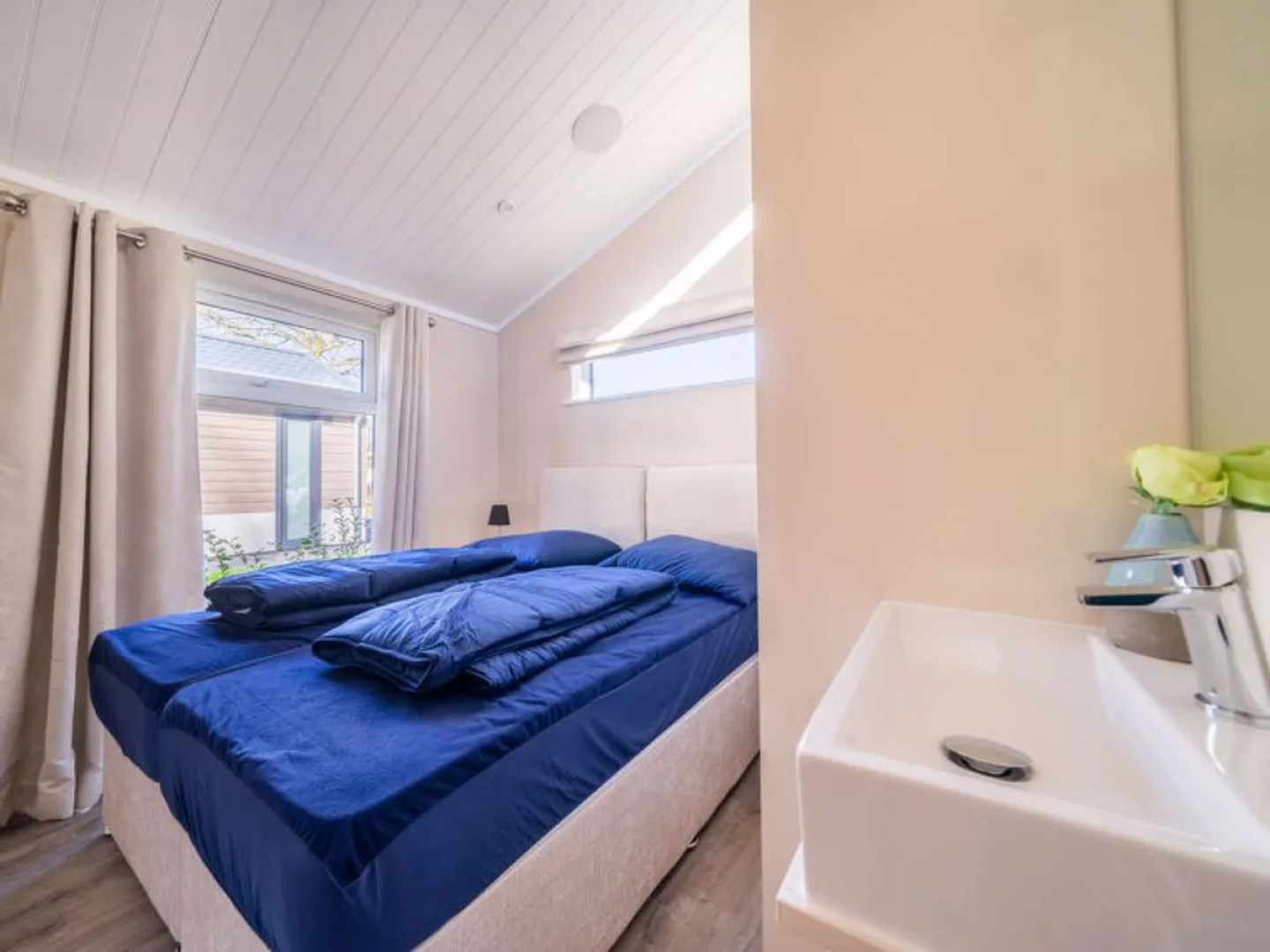 Resort De Kraaijenbergse Plassen 17994