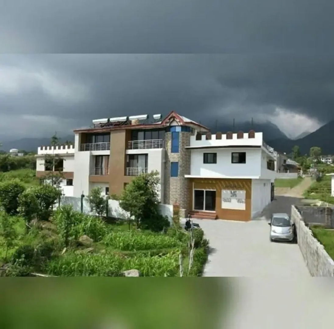 Hotel sai taj Deluxe