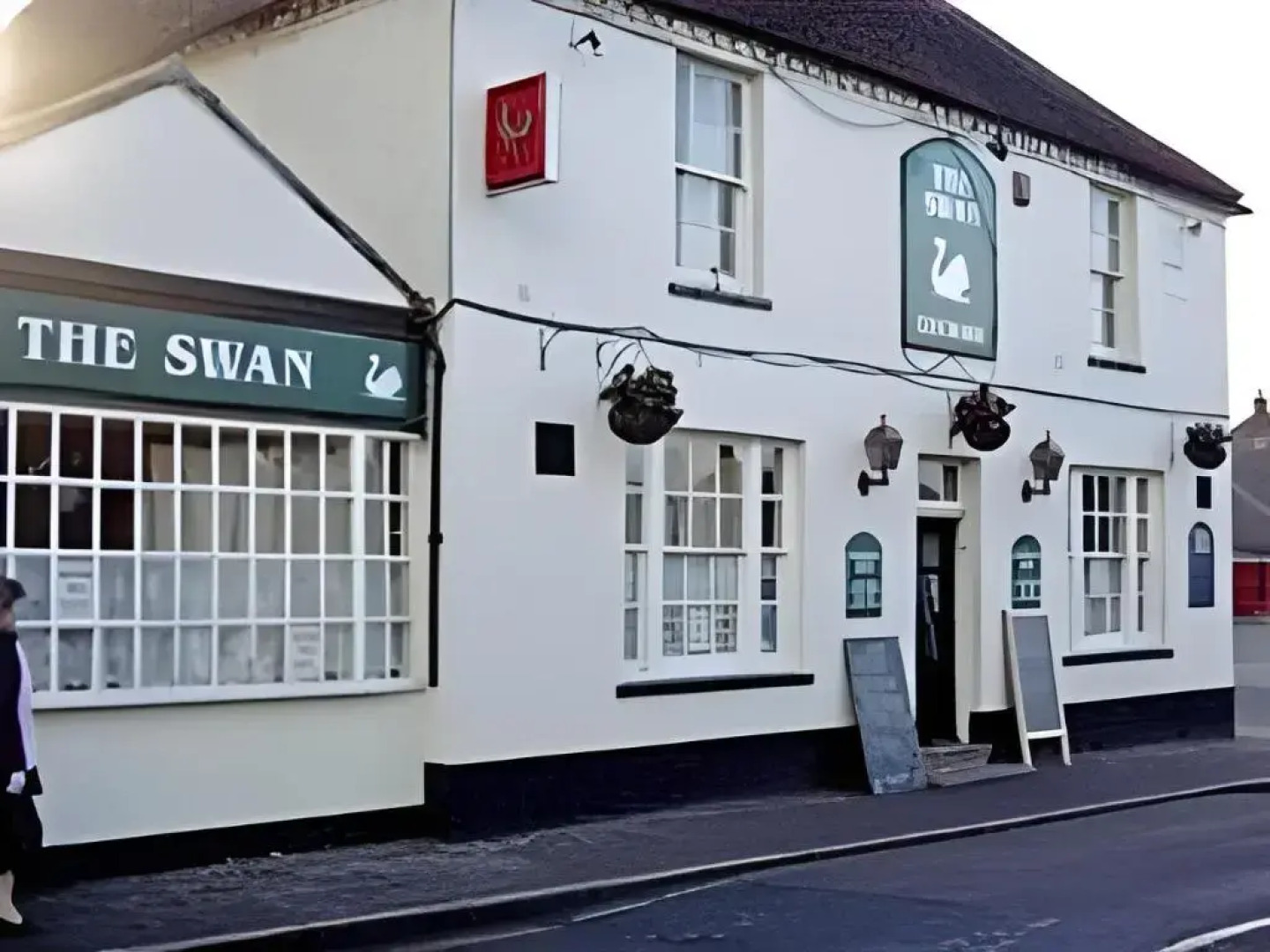 Swan Inn, Heathrow Airport