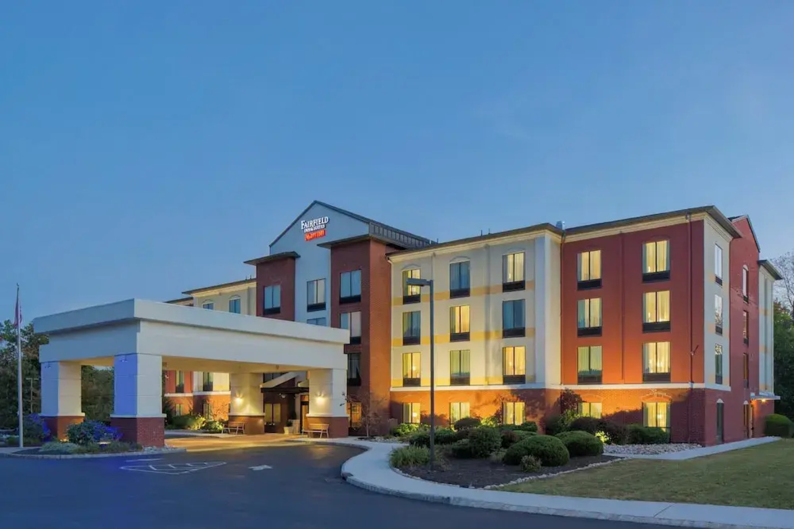 Holiday Inn Express & Suites Bridgewater Branchburg