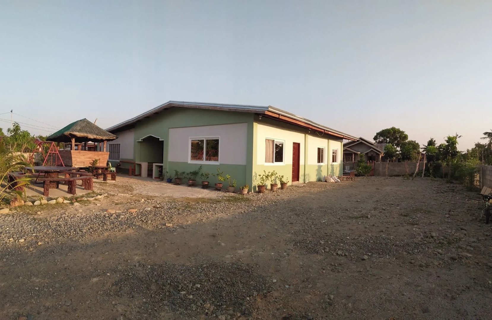 Den's Transient House