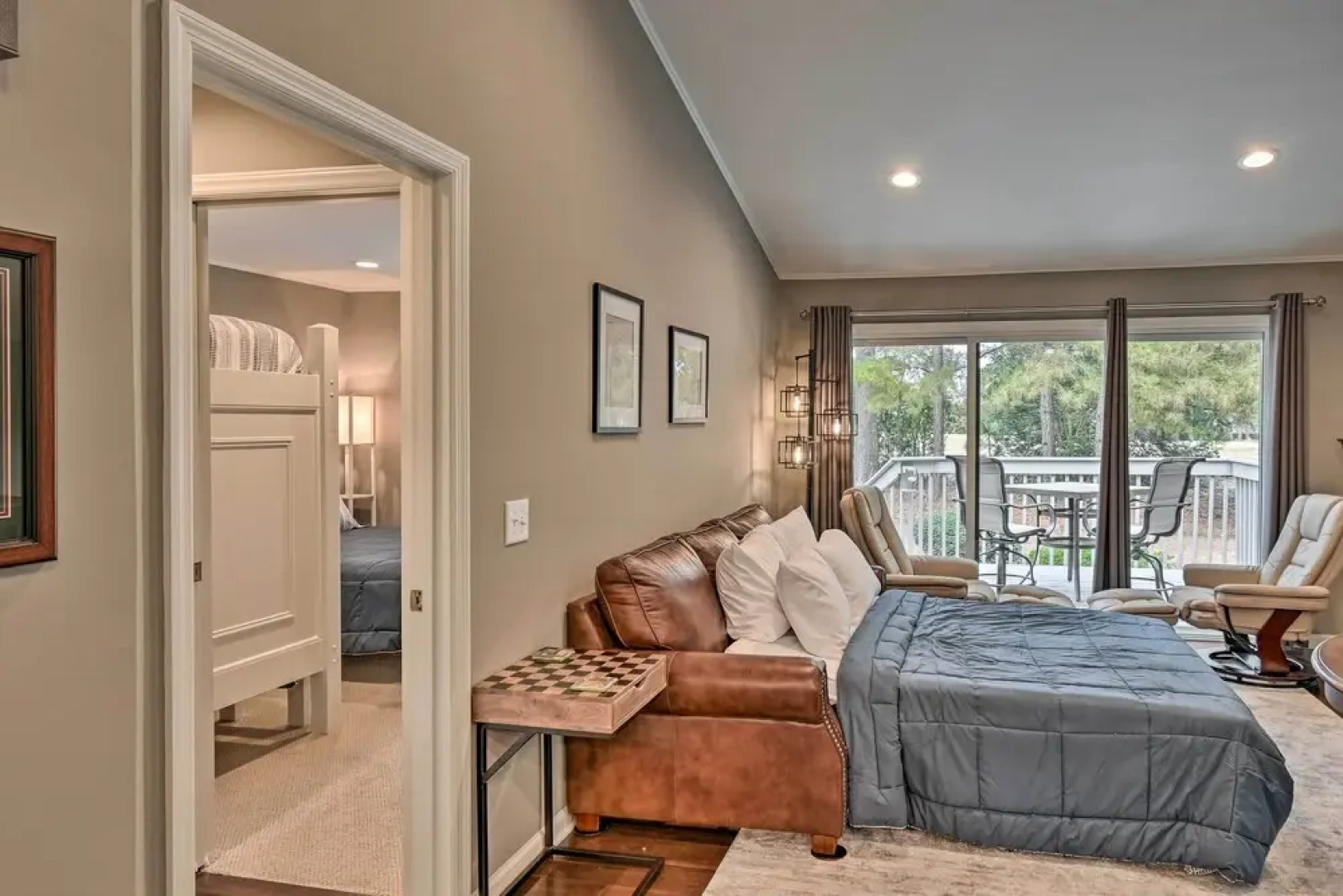 Pinehurst Gem on Golf Course & Putting Green!