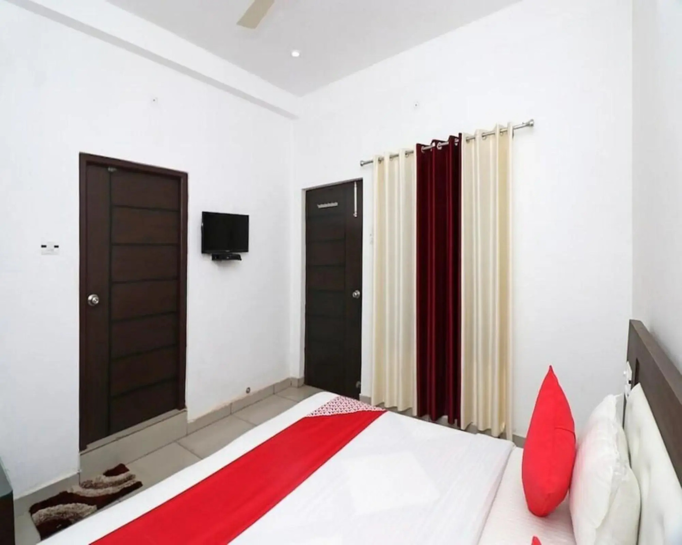 Hotel Jahnavi by OYO Rooms
