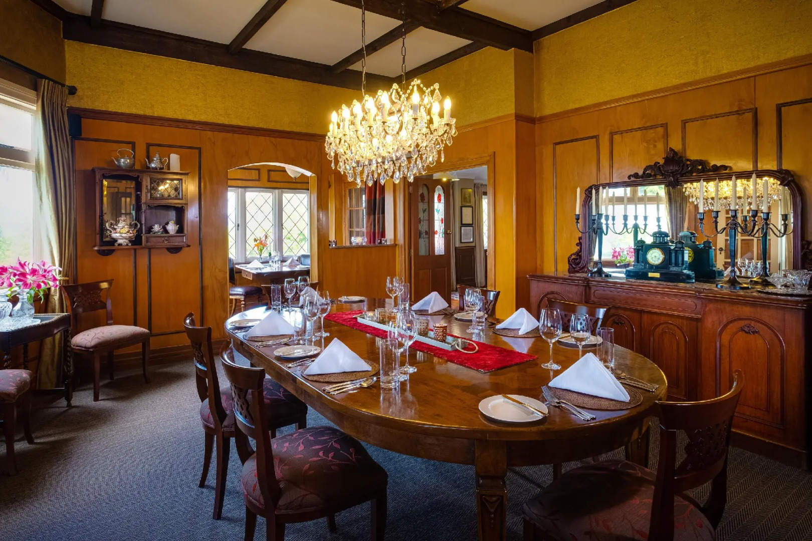 On The Point - Lake Rotorua