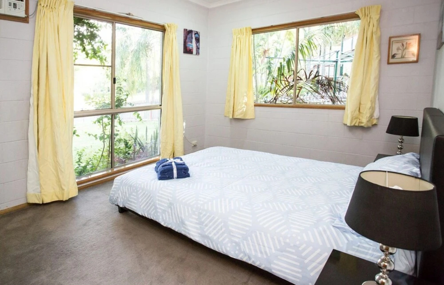Rain Forest Retreat Jubilee Pocket