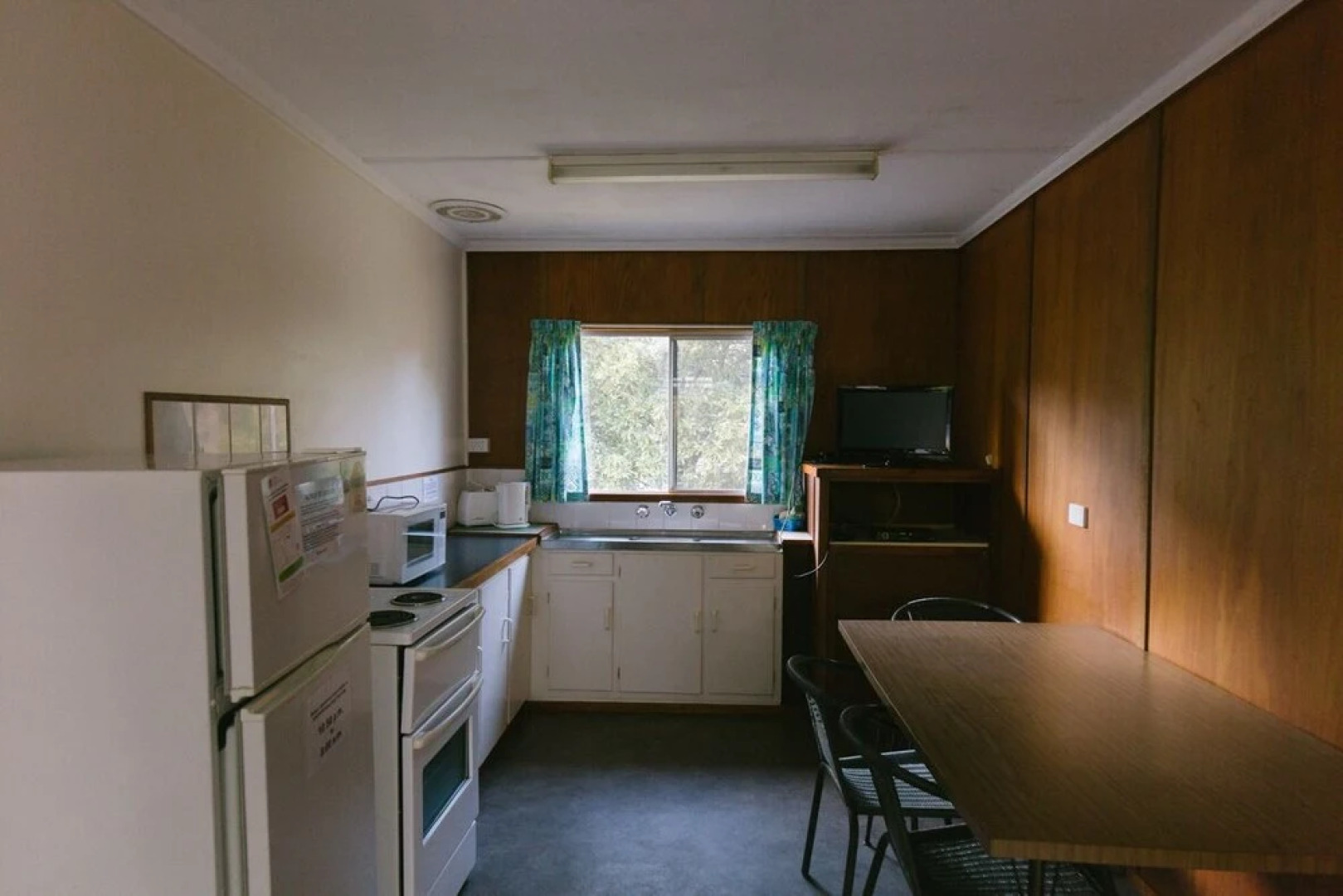 Wonboyn Cabins & Caravan Park