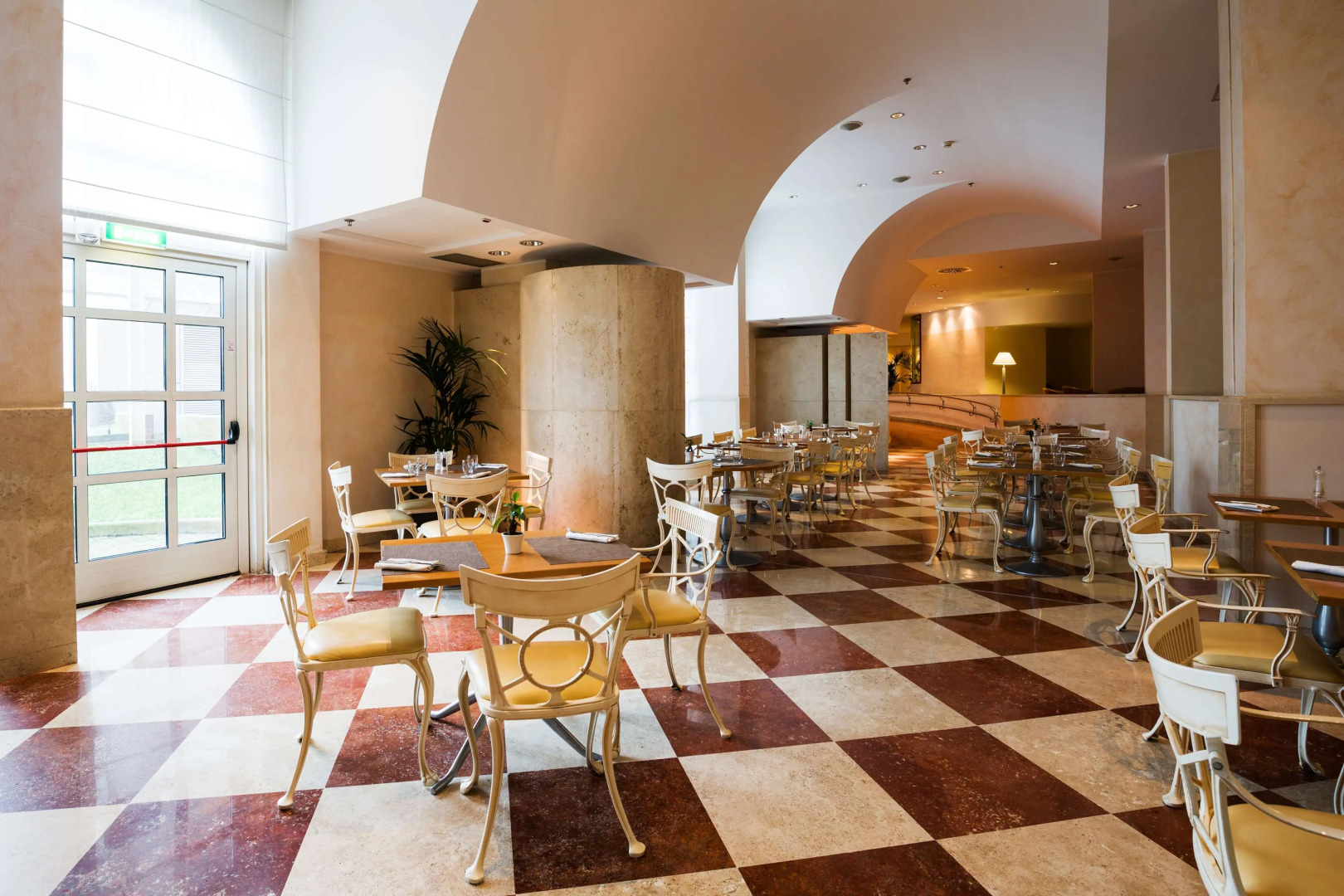 Отель Hilton Rome Airport