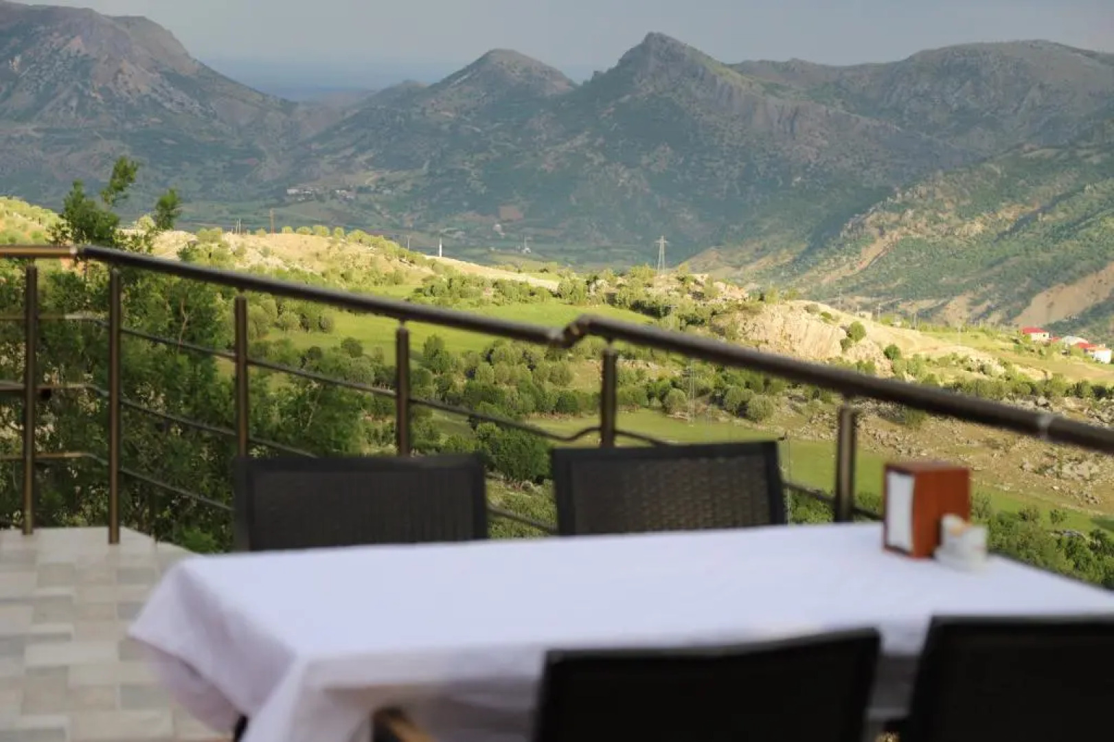 Nemrut Euphrat Hotel