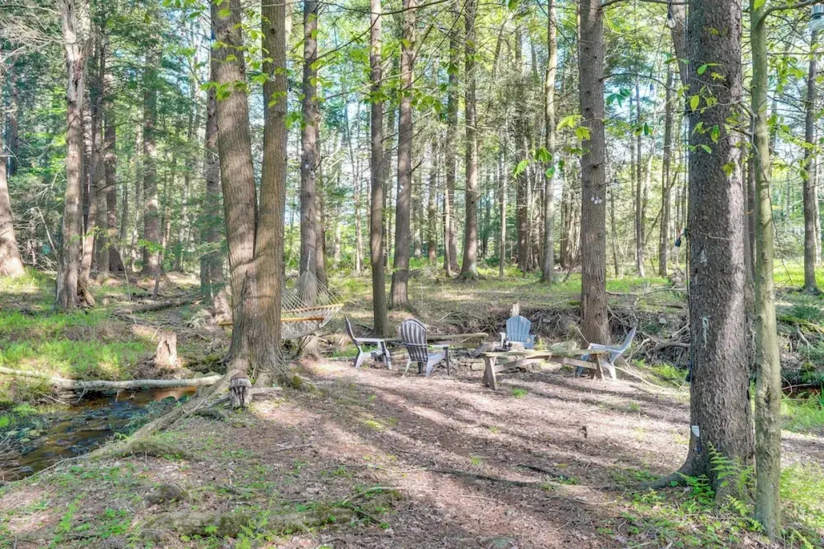 Private Hot Tub: Poconos 'babbling Brooke Cottage'