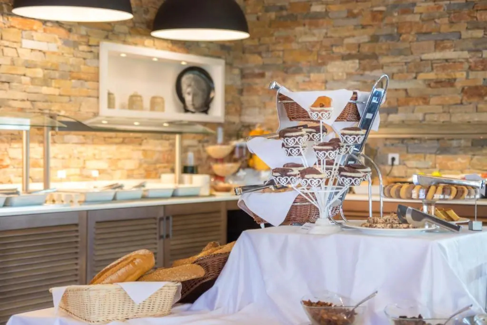 King Maron Beach Hotel & Spa