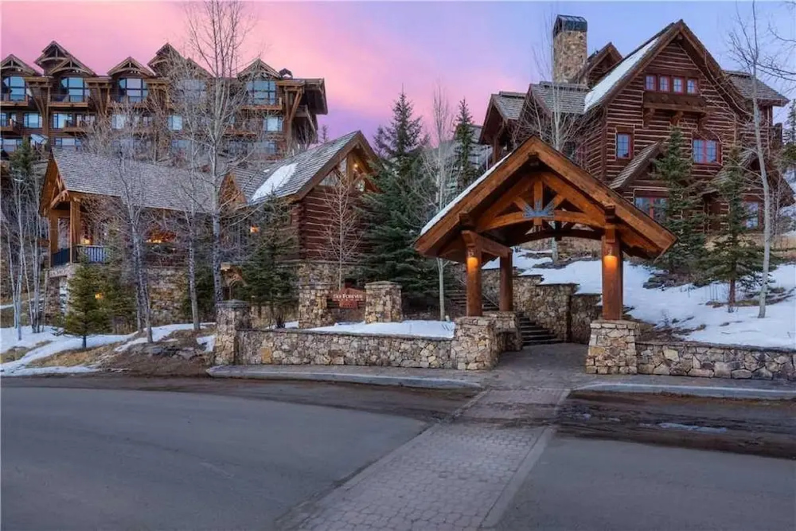 See Forever Summit Cabin 152