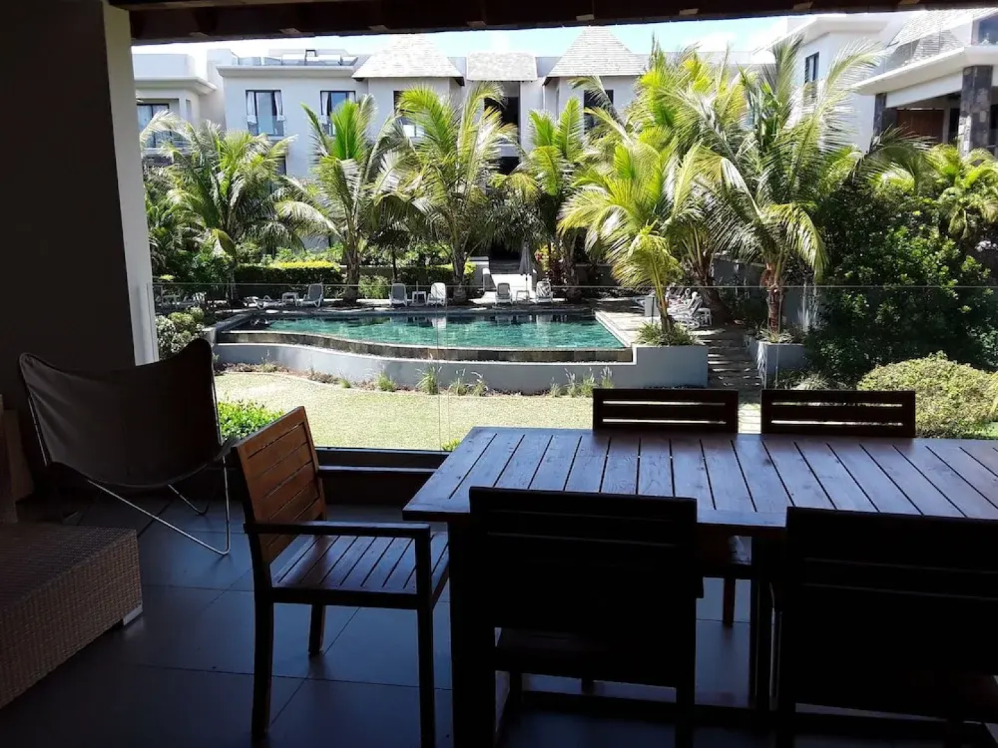 Azuri Residences by Life in Blue