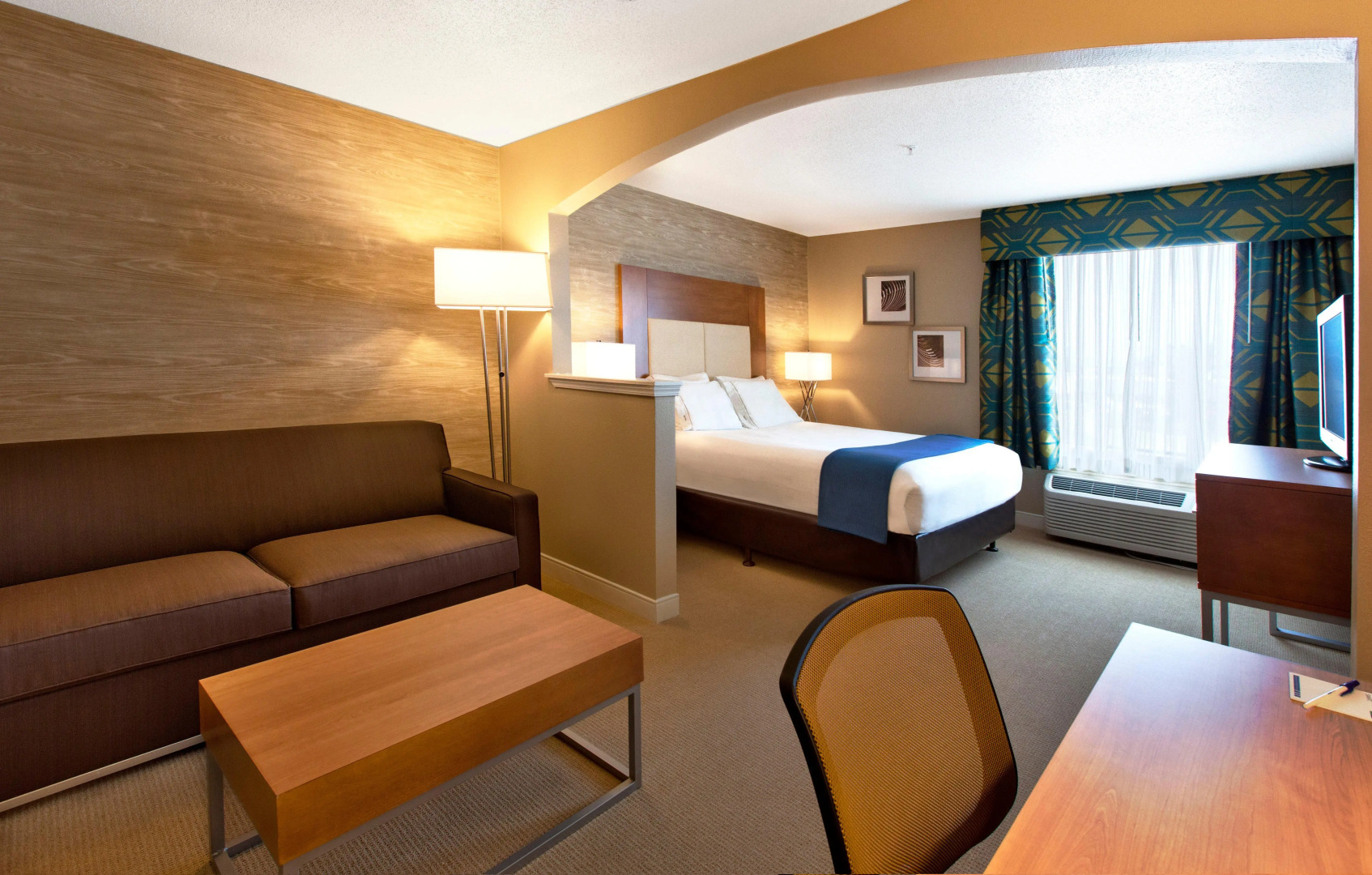 Holiday Inn & Suites Spring- The Woodlands Area by IHG