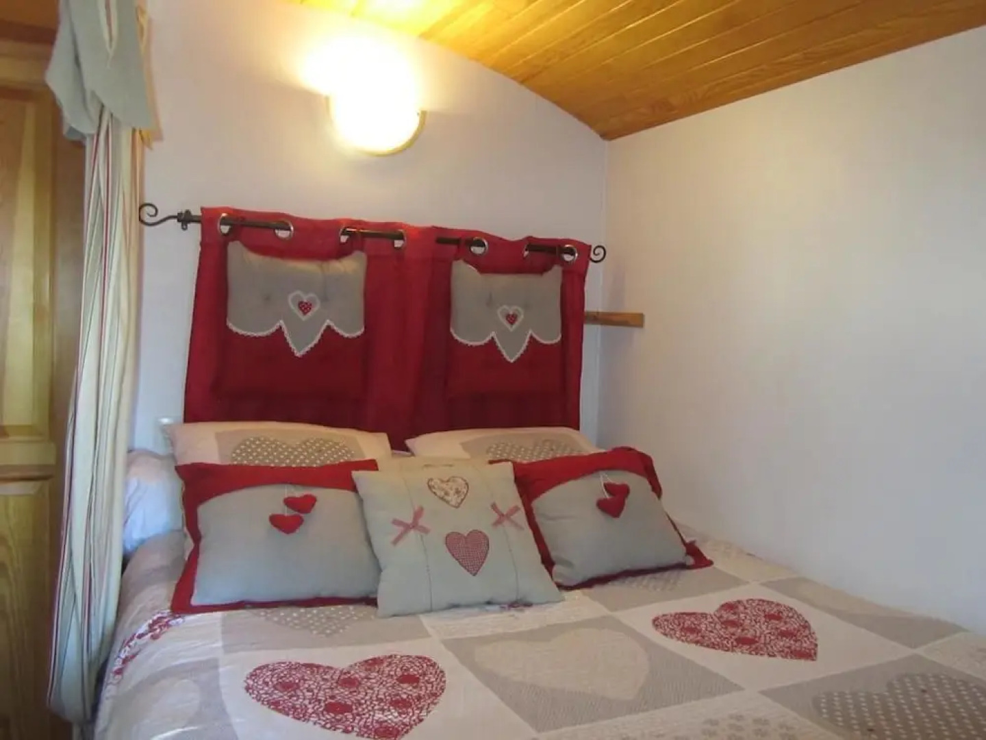 Les Roulottes Du Chauvelin