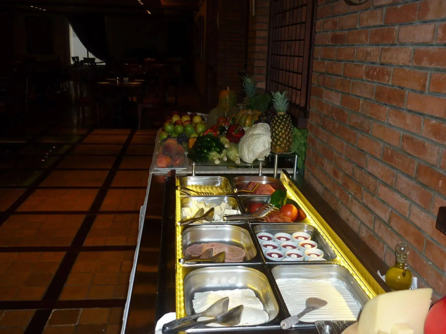 Promenade Hotel