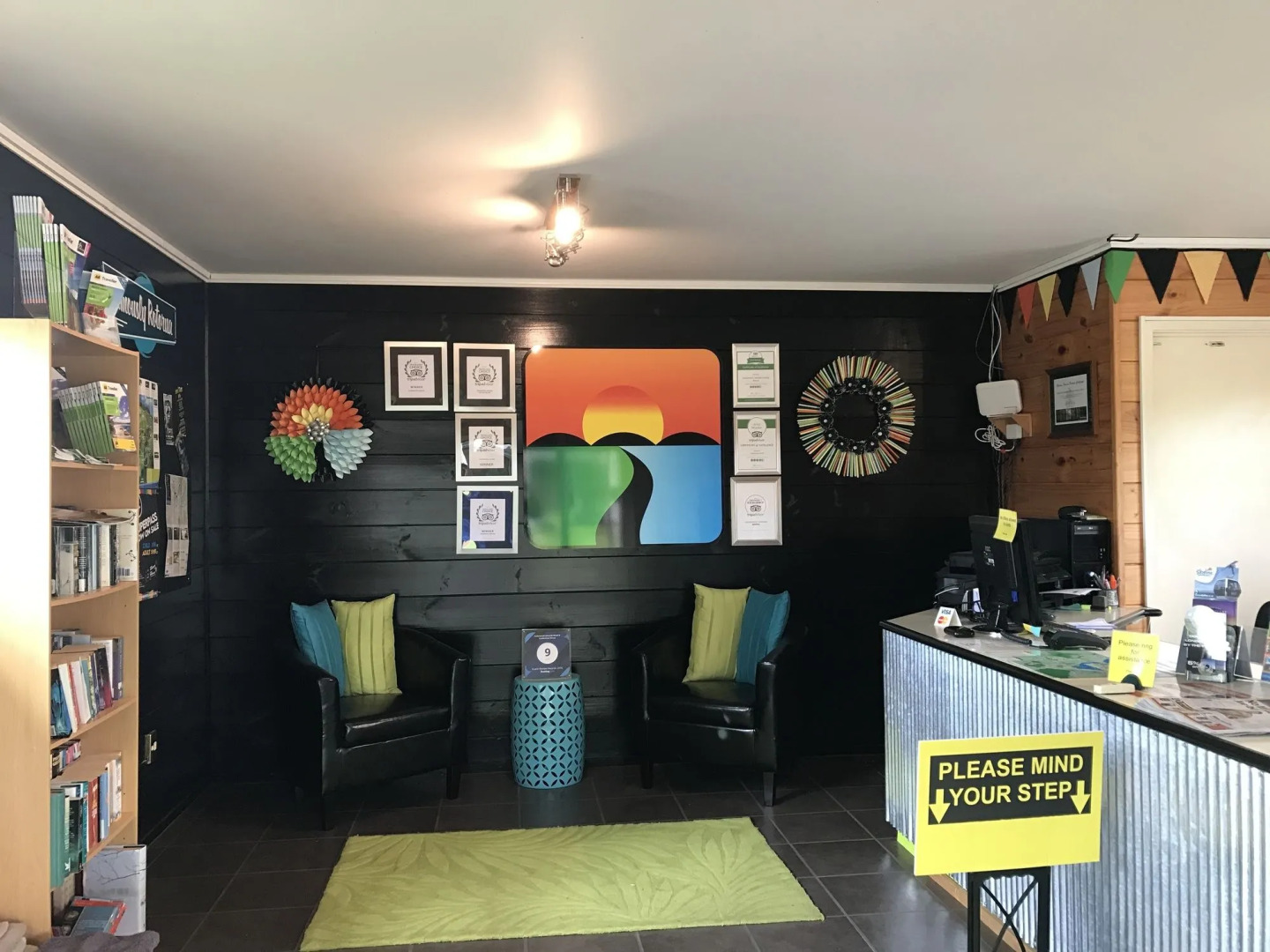 Cedarwood Lakeside Motel & Conference Venue