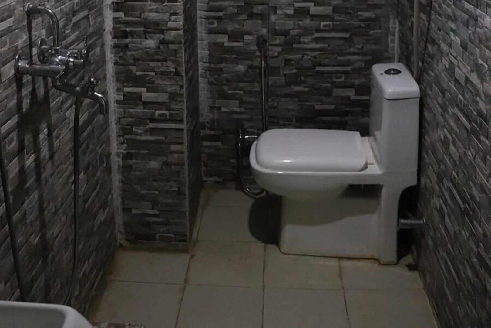 Hotel Raj International