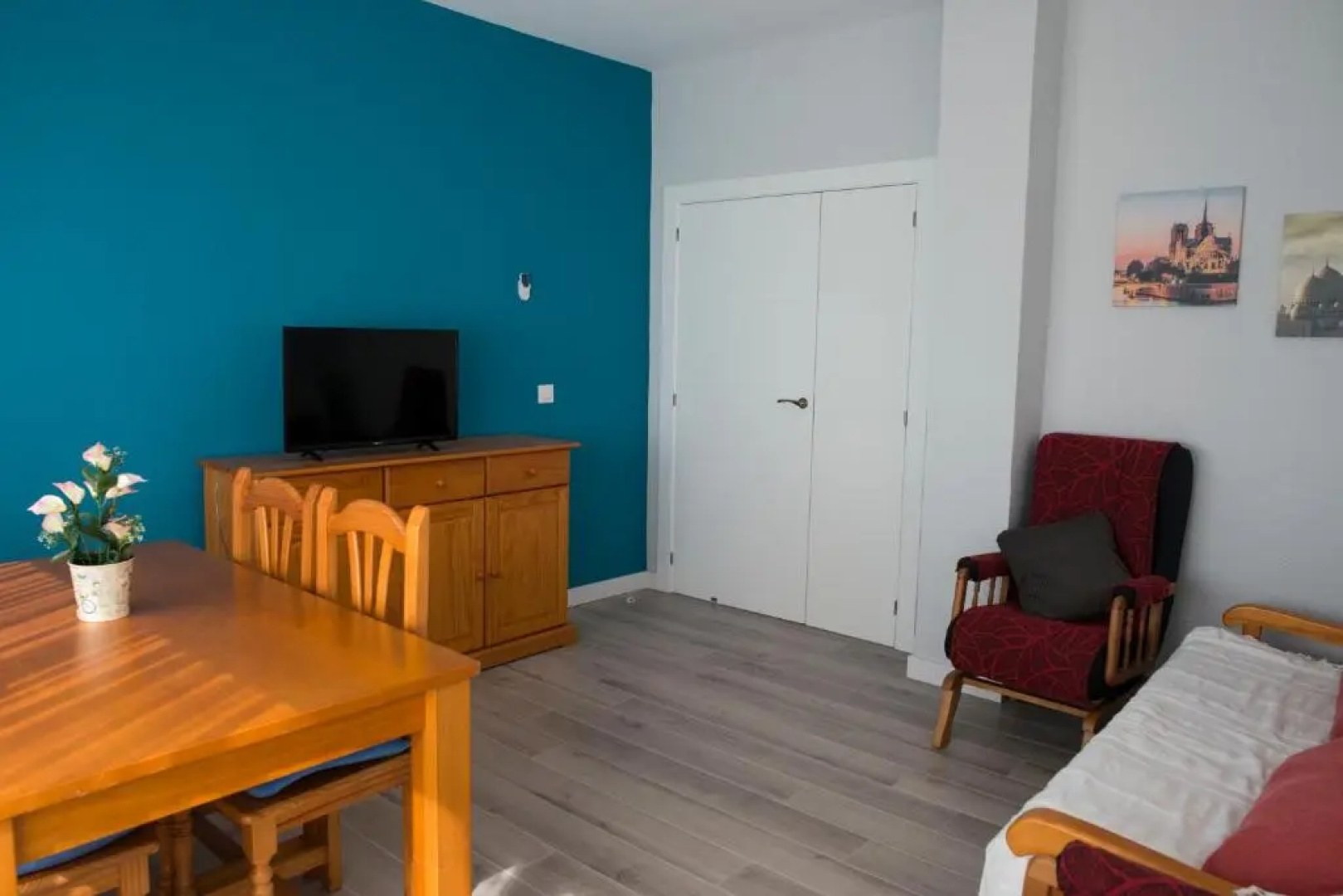 Apartamentos La Encarnación I