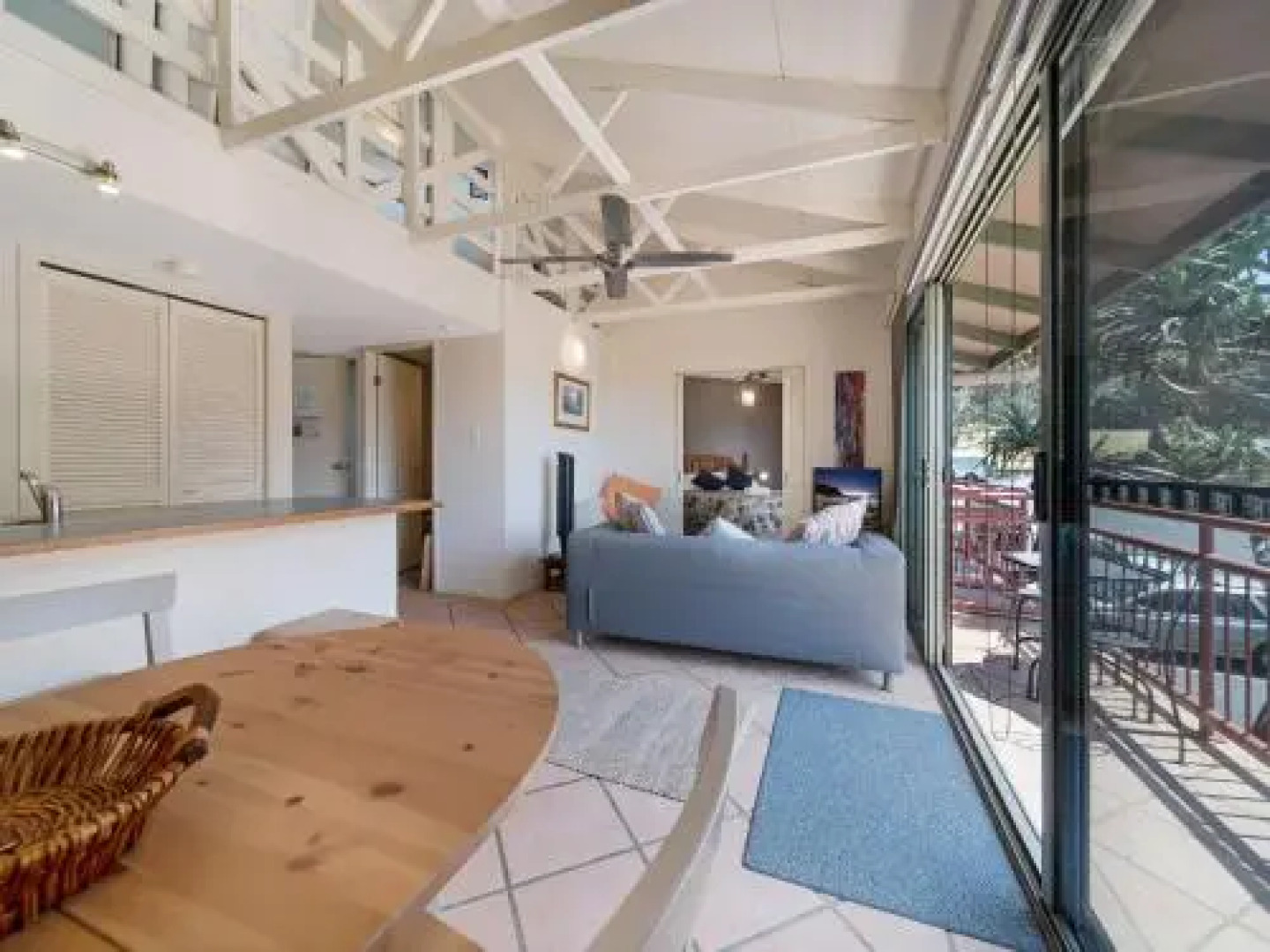 16 Pt Lookout Beach Resort