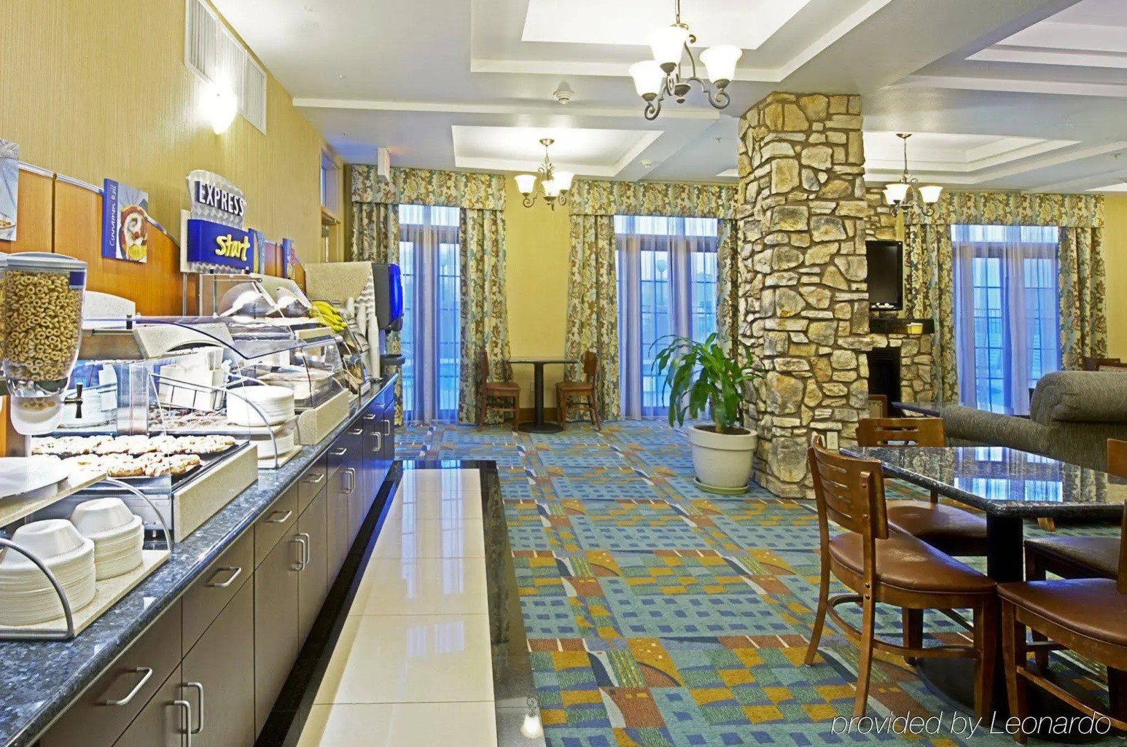 Holiday Inn Express & Suites Tucson by IHG