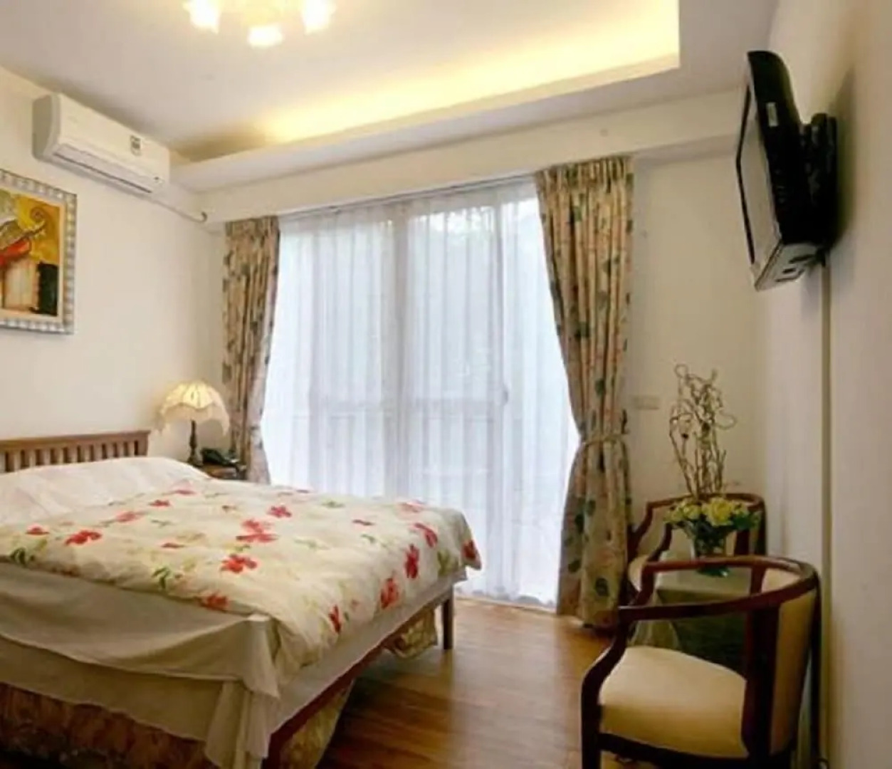 Nunu Haus Guest House